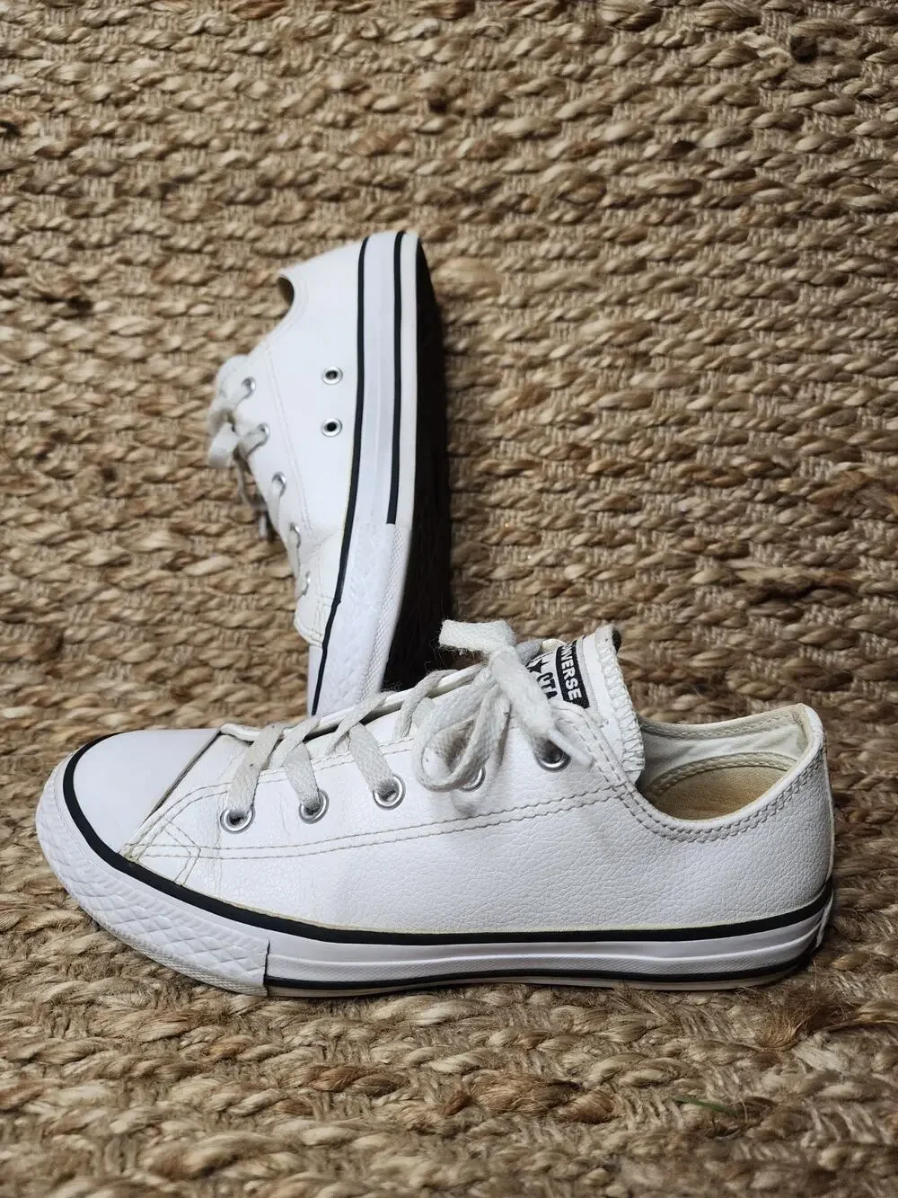 Converse Chuck Taylor All Star Low Top OX White Shoes Juniors 3 Women's 5 School
